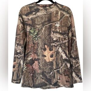 Mossy Oak camo dry fit long sleeve men’s medium